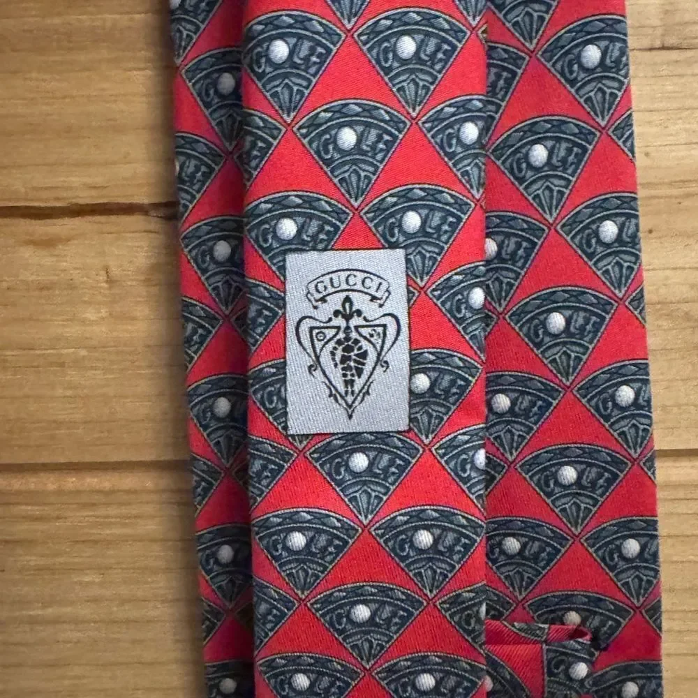 Vintage 90’s Gucci Golf Triangle Print Silk Tie Preppy Summer